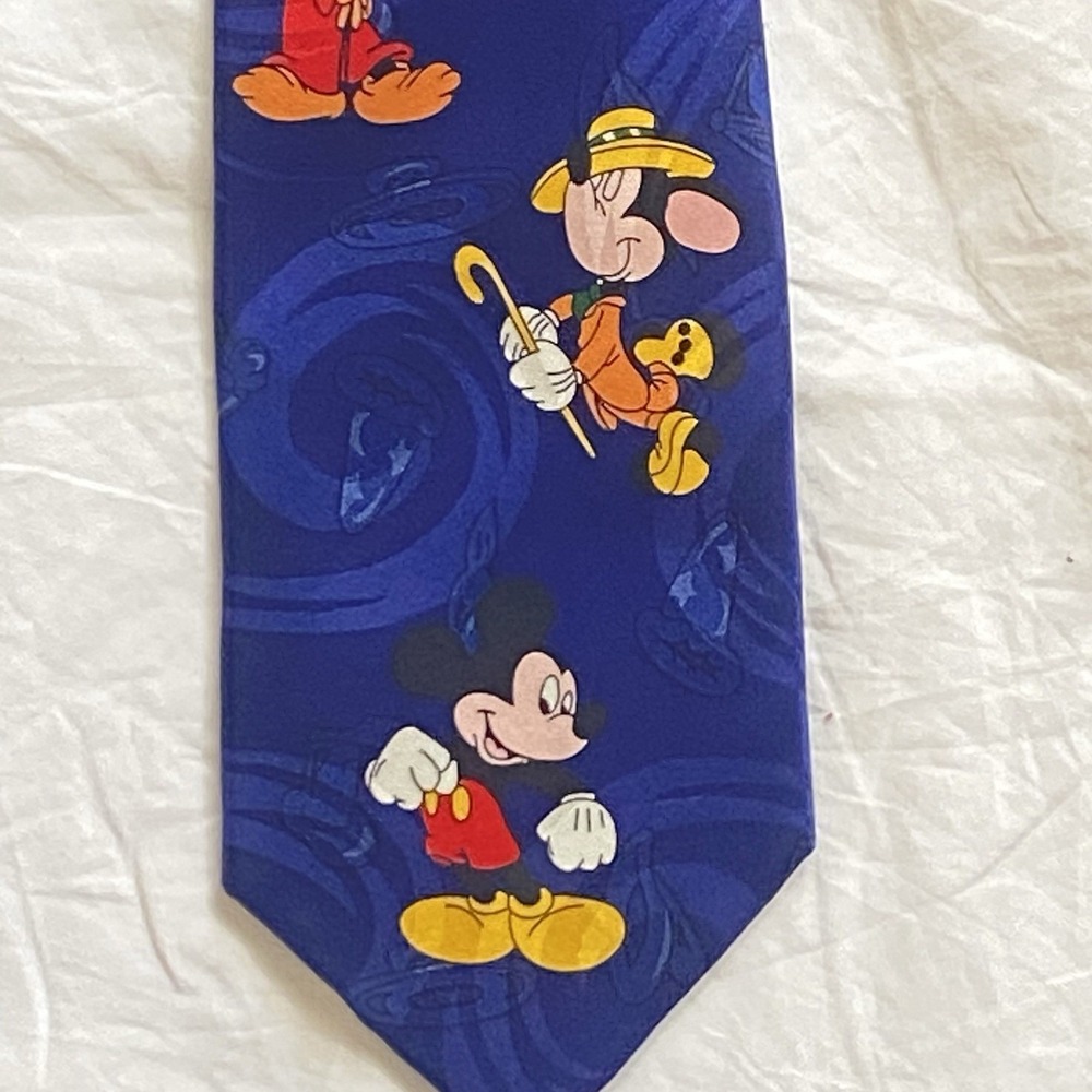 Vintage Mickey Mouse Neck Tie Blue Made in the USA 100% Silk Disneyland Resort
